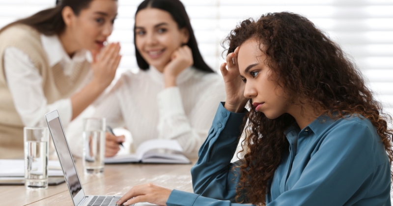 נתקלתם באפליה בעבודה? איך להתמודד ומה הזכויות שלכם?